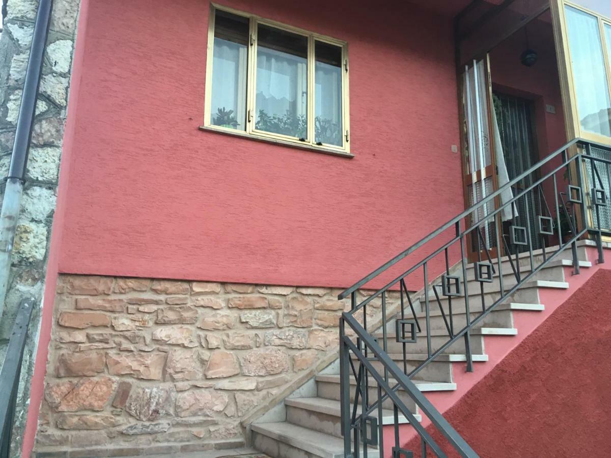 Bed & Breakfast La Rosa Rossa Cagli Luaran gambar
