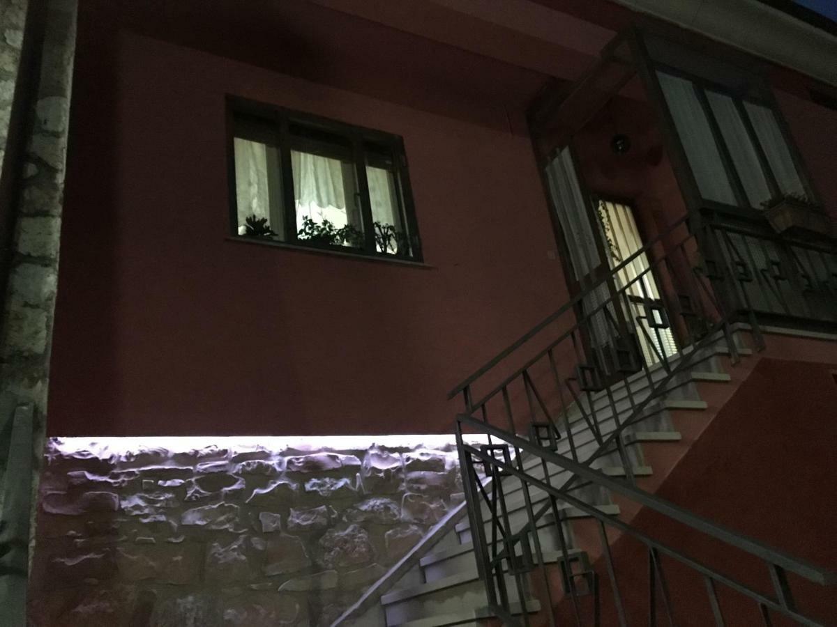 Bed & Breakfast La Rosa Rossa Cagli Luaran gambar